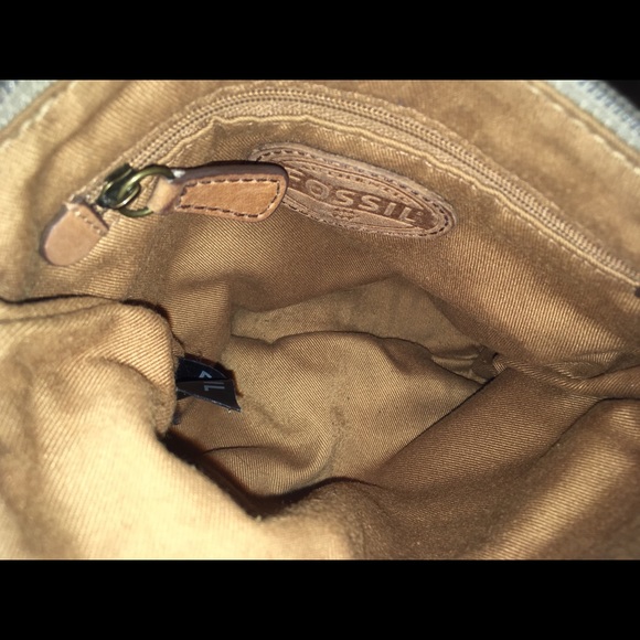 Clearance 🛍 Multicolor fossil crossbody. - Picture 3 of 4